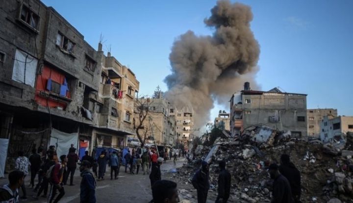 Serangan Israel di Gaza Tewaskan 40 Orang, Termasuk Warga di Tenda Pengungsian
